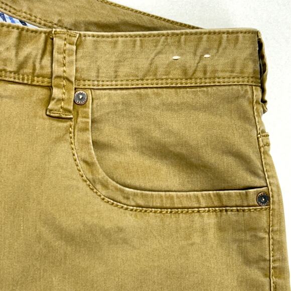 Tommy Bahama Mens 36x30 Chino Pants Tan Flat Front Stretch Cotton Tencel Blend - Picture 11 of 16